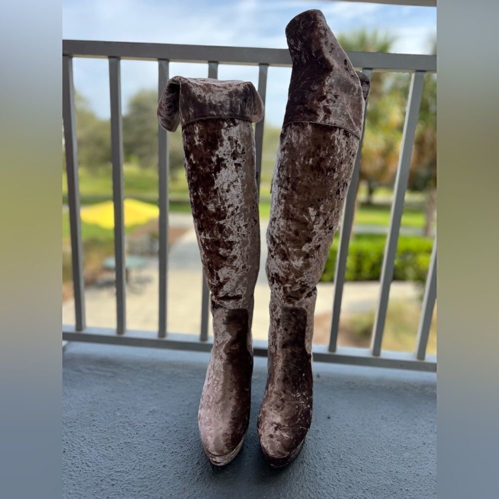 Nwt Rouge Helium Taupe Velvet High Heeled Boots  Women’s Size 11 Shoes - Picture 2 of 9